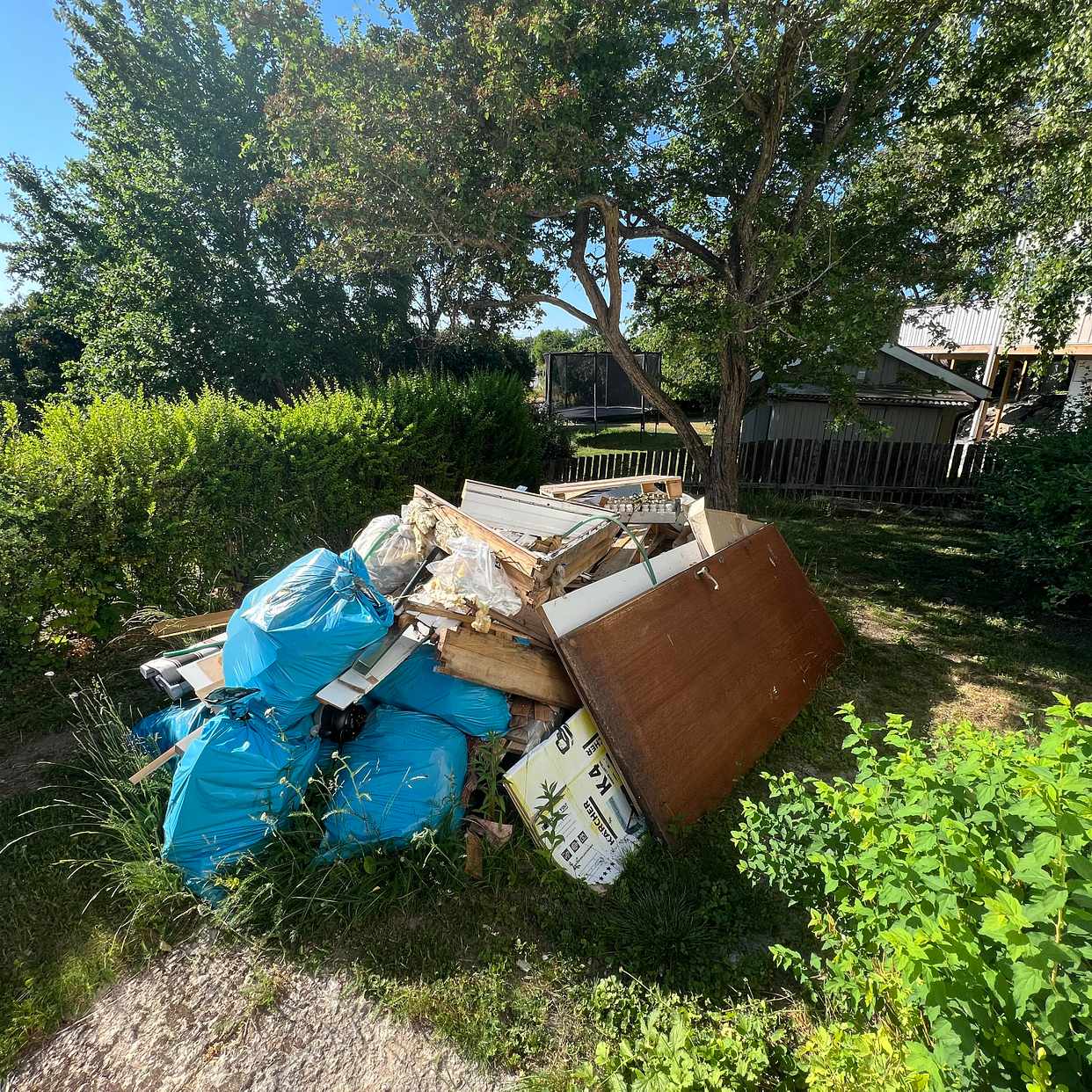 image of Avfall från diverse renov - Tyresö