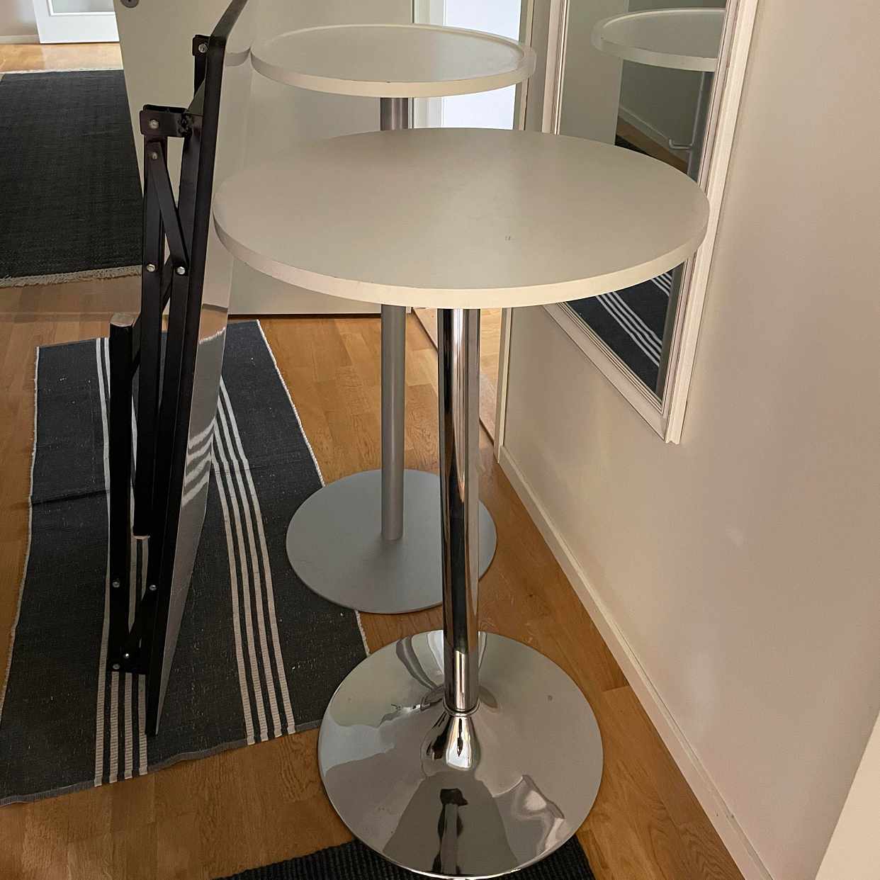 image of 2 ståbord - 