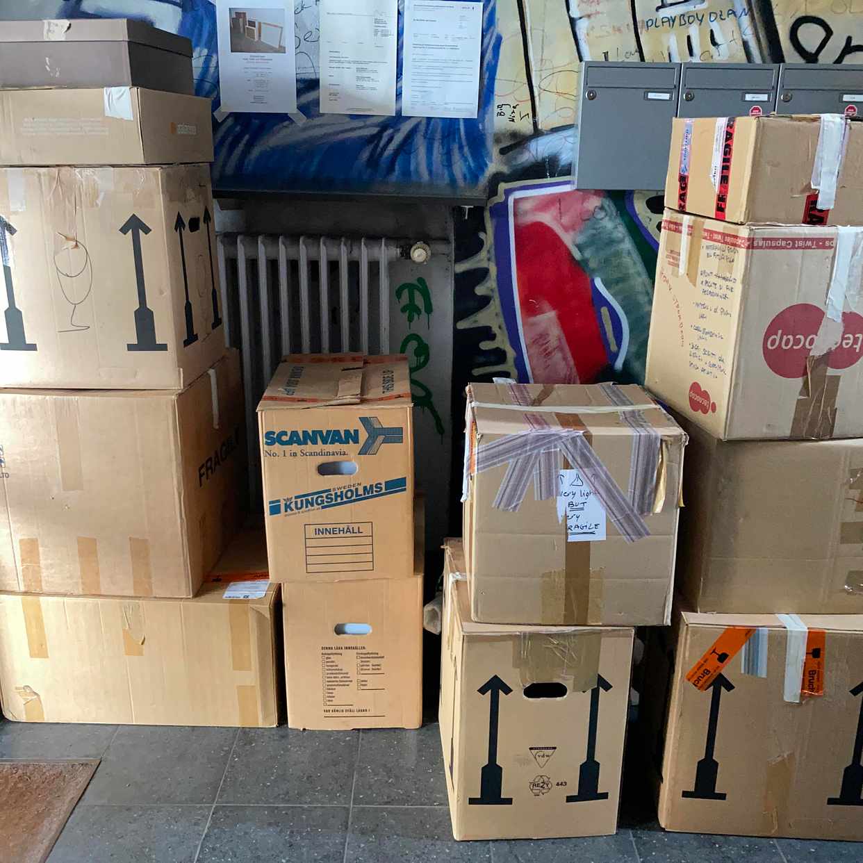 image of 10 middle size boxes - 