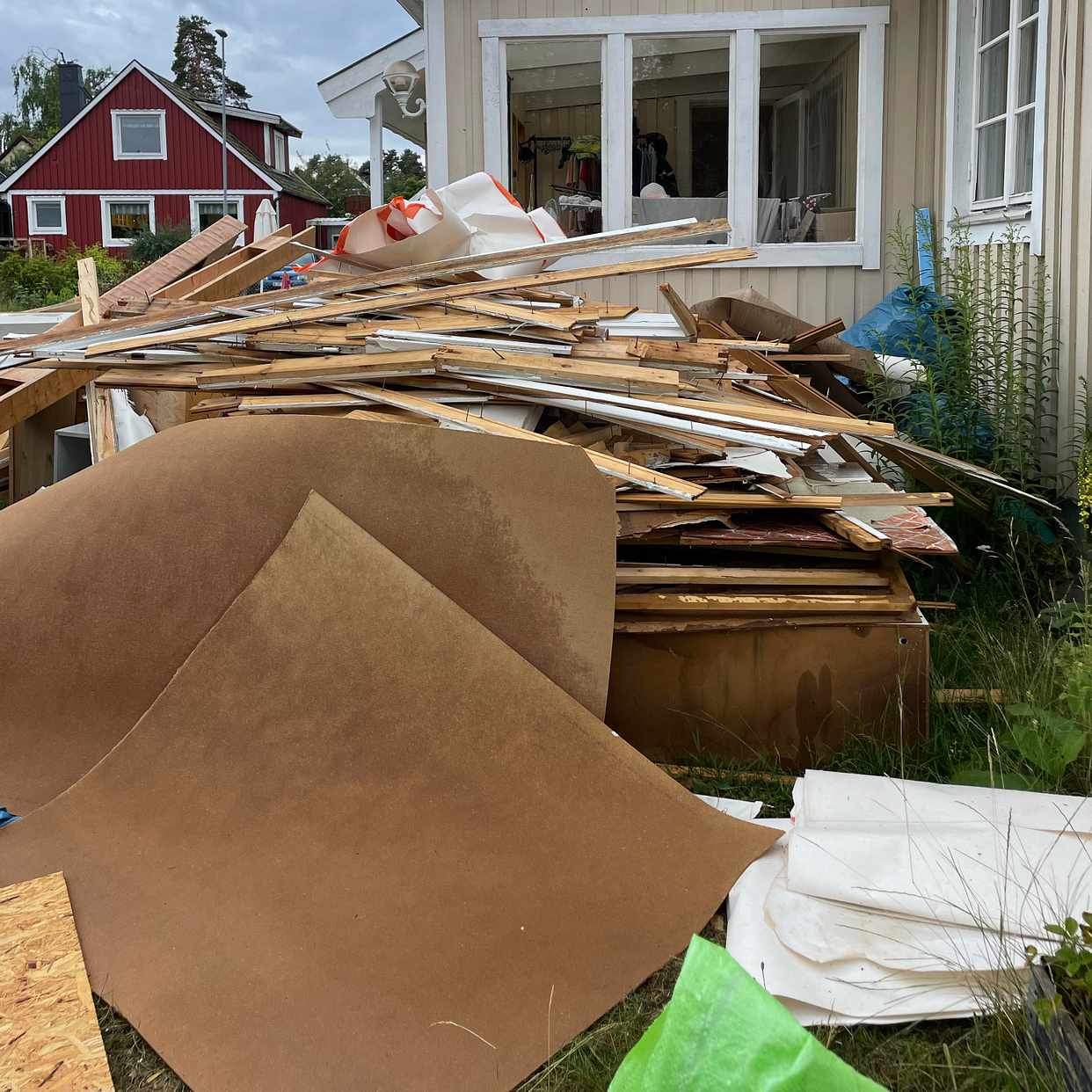 image of Rivningsmaterial mest trä - Vendelsö