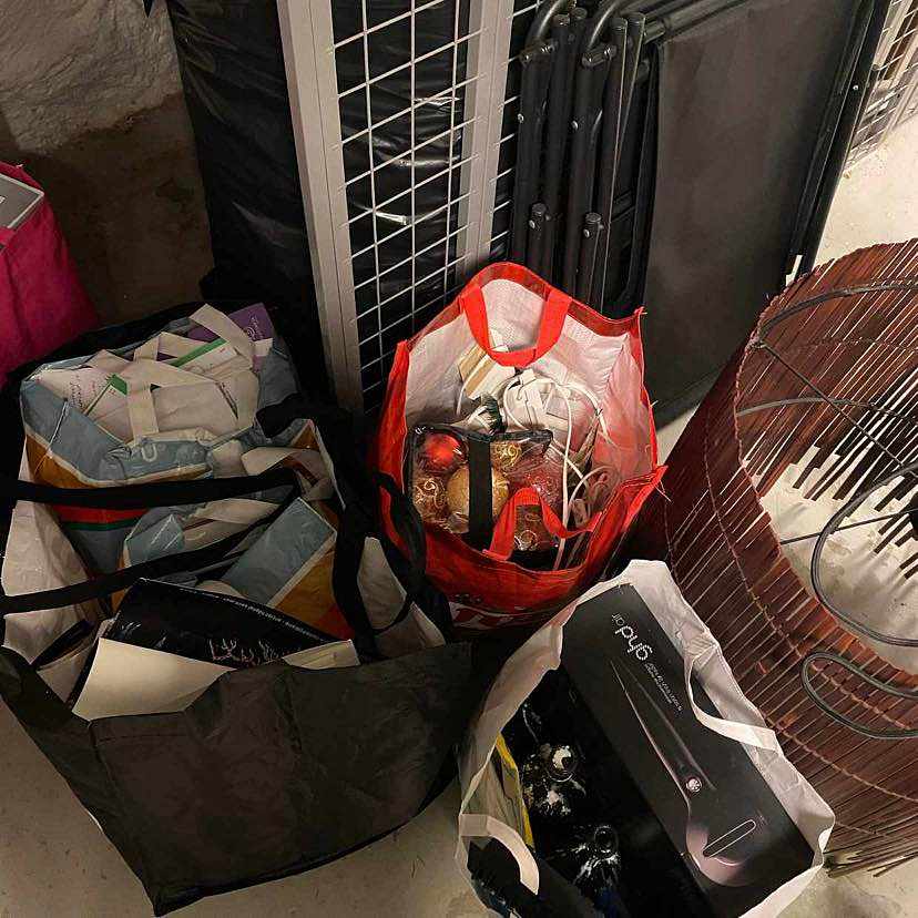 image of Moving storage - 