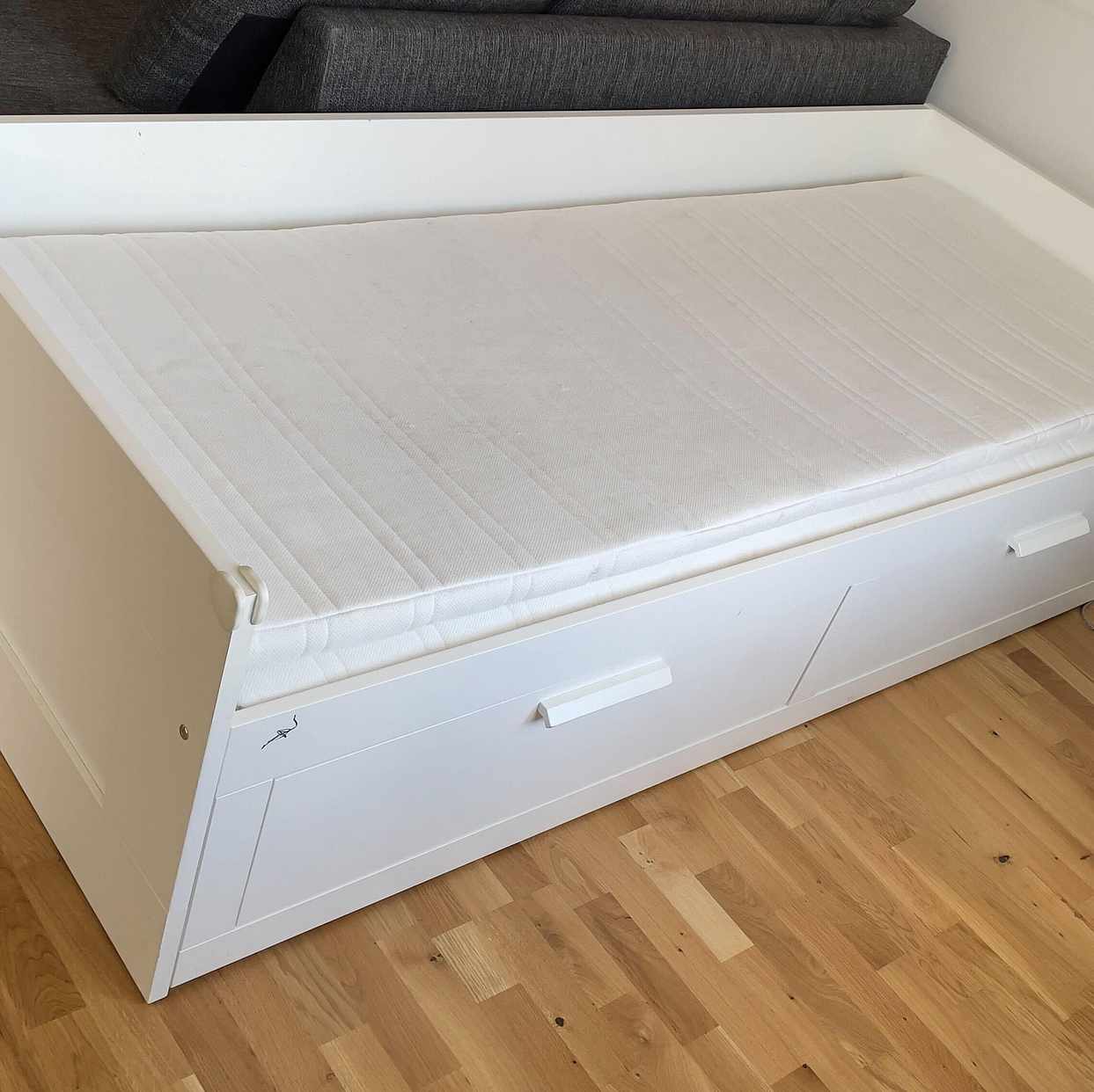 image of Moving Single Bed - 