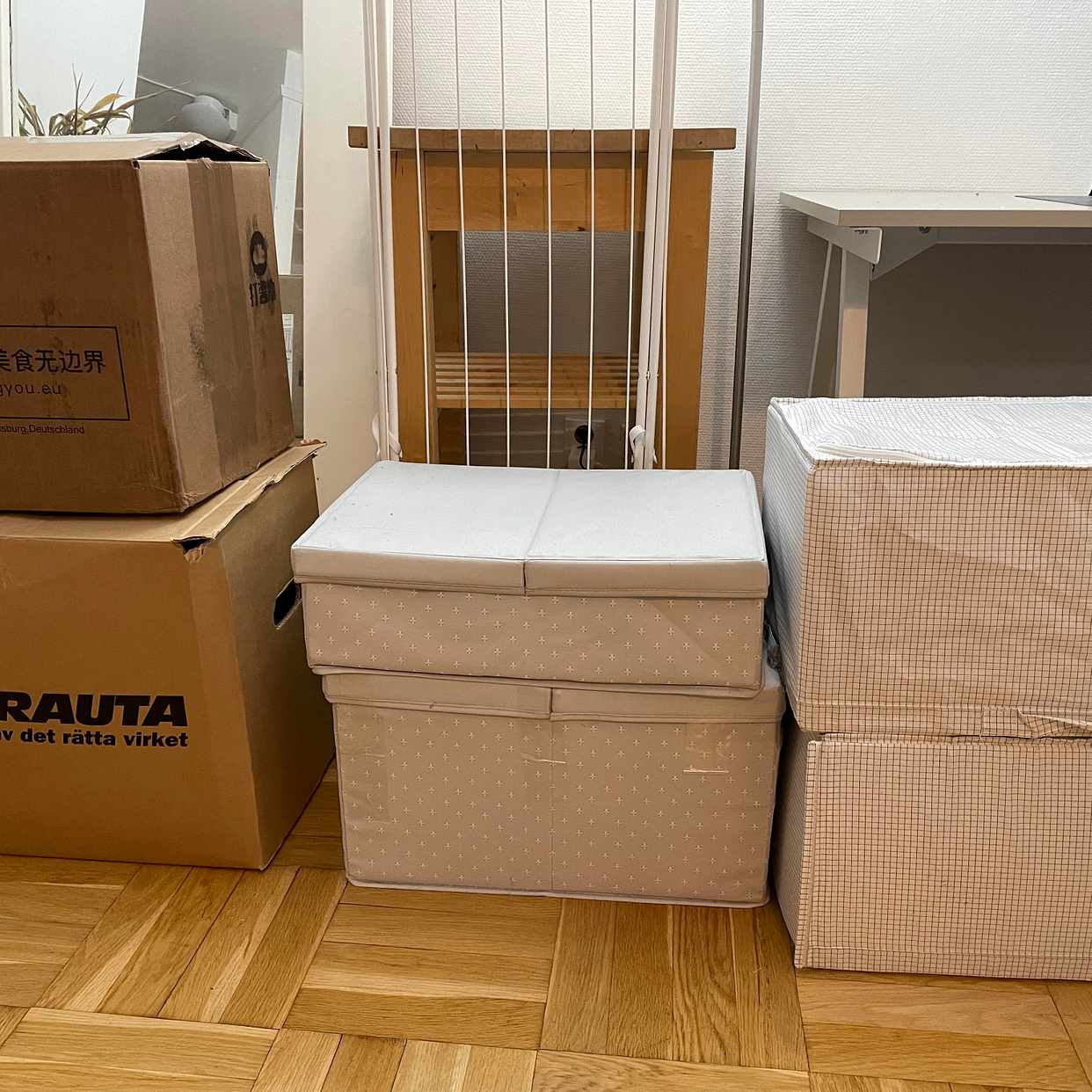 image of boxes and suitcases - 