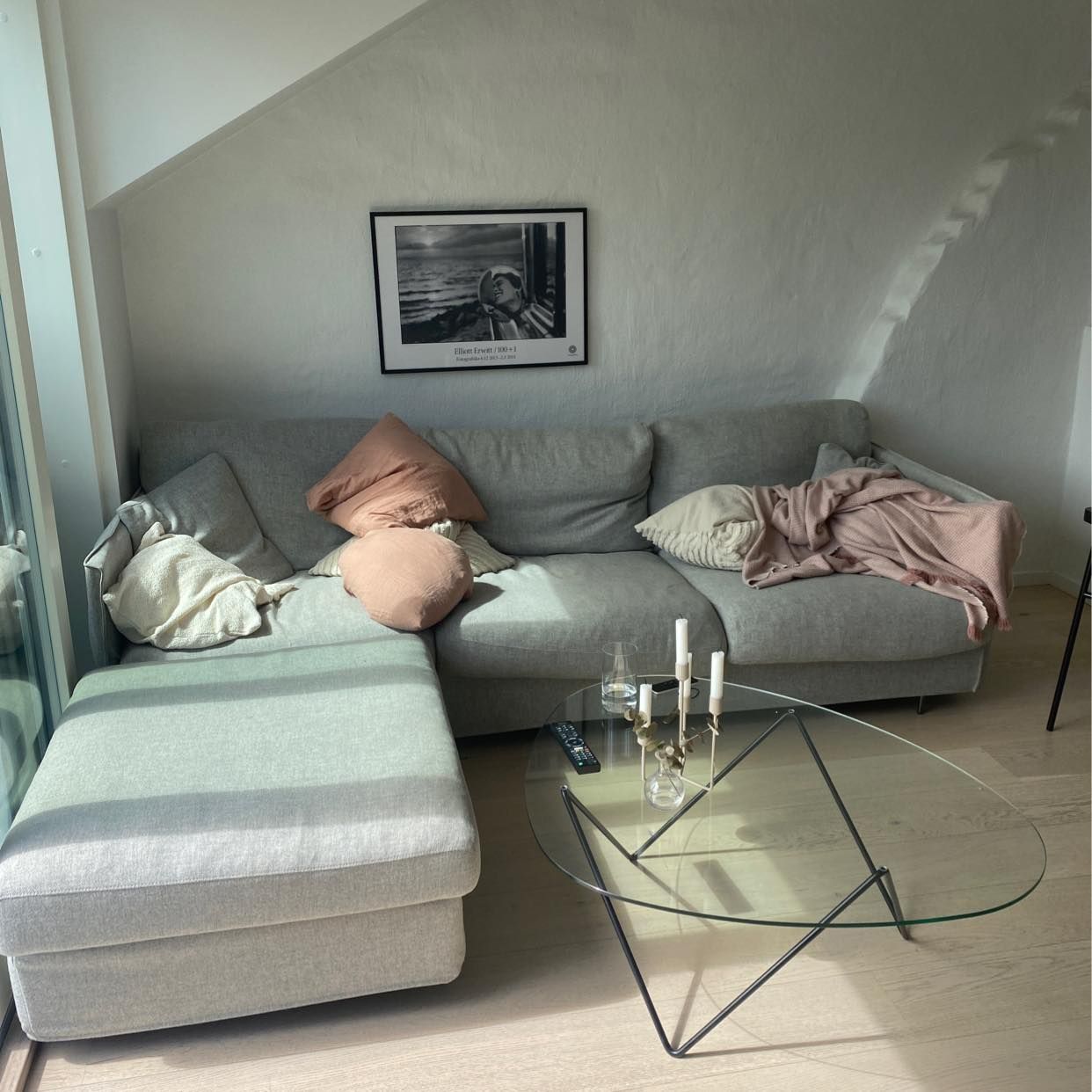 image of Recycle and move sofa - Stockholm