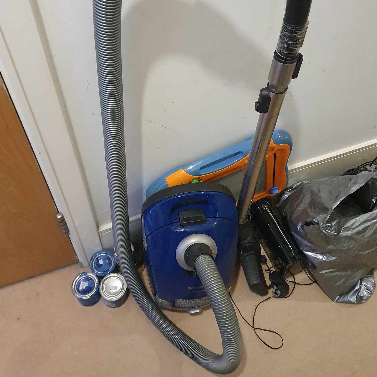 image of Vacuum cleaner, toaster - London