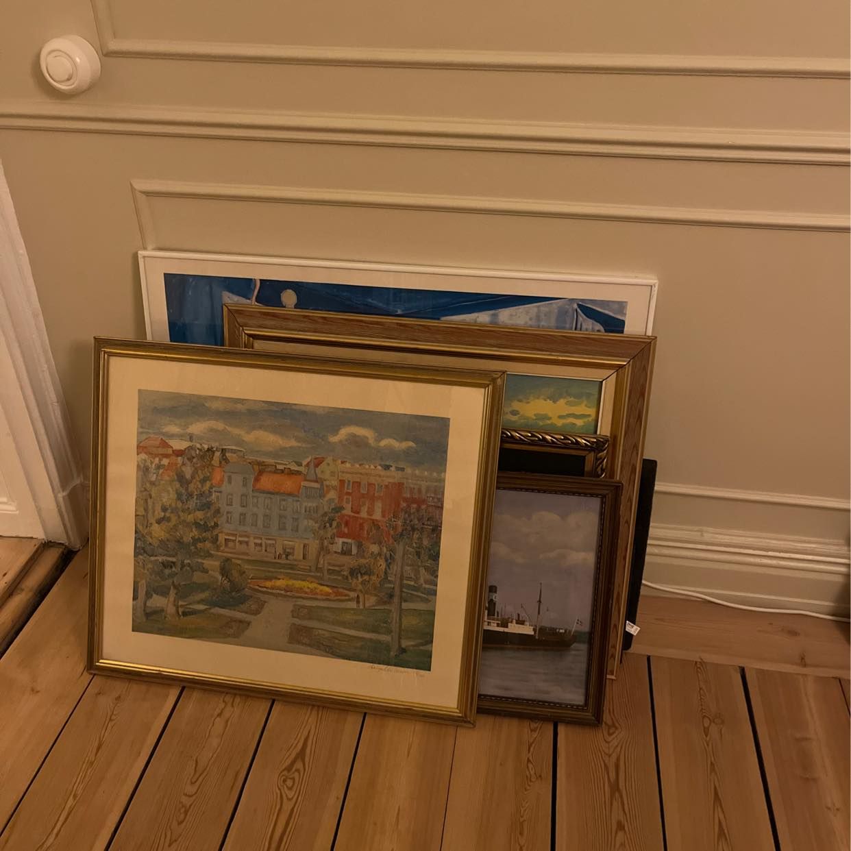 image of 6 paintings and frames - Stockholm