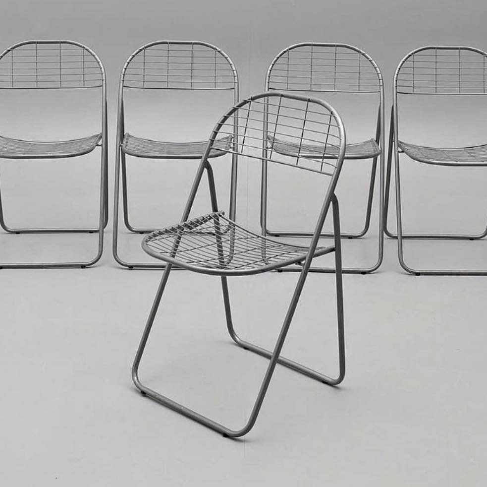 image of 5 clap chairs - 