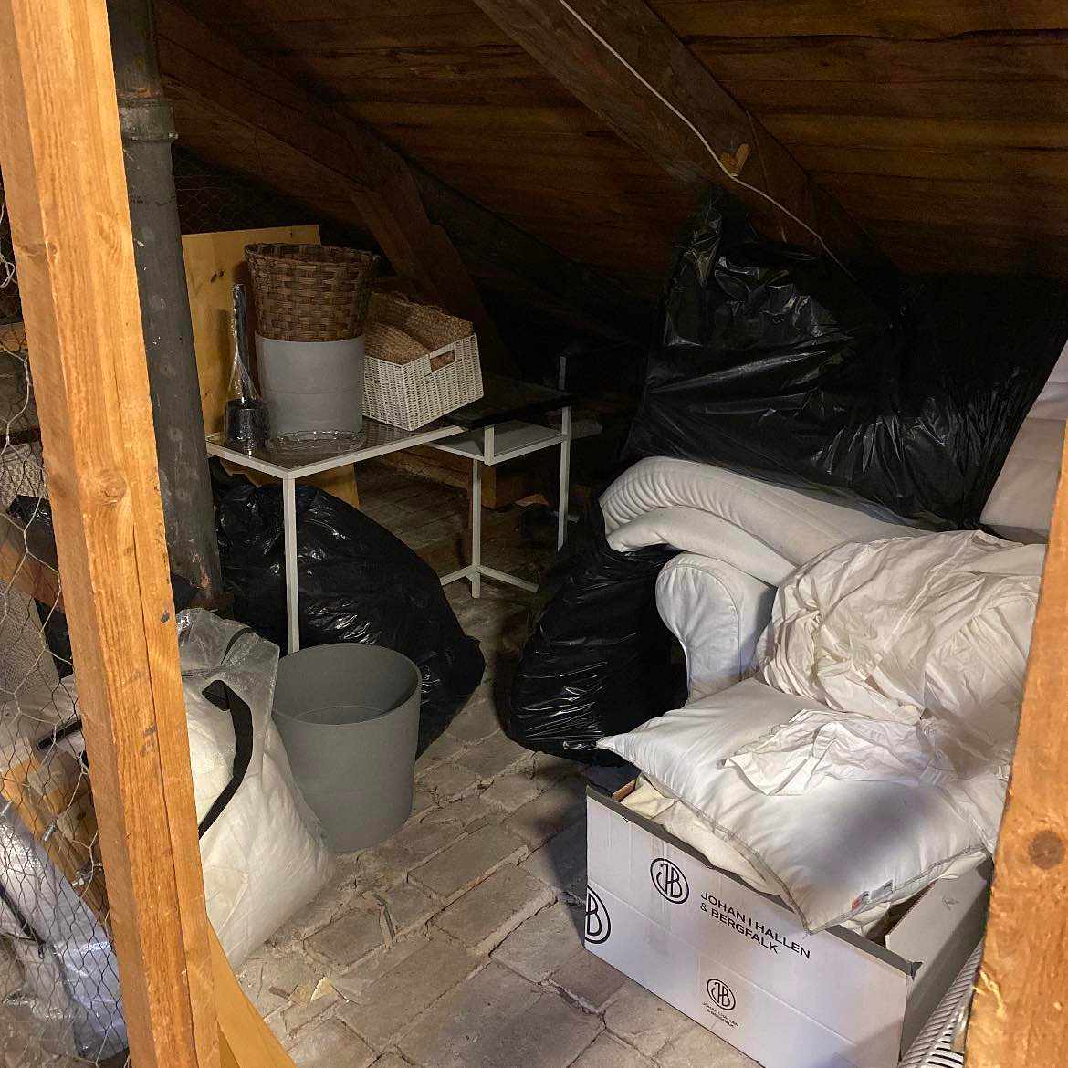 image of Inredning och stor fåtölj - 