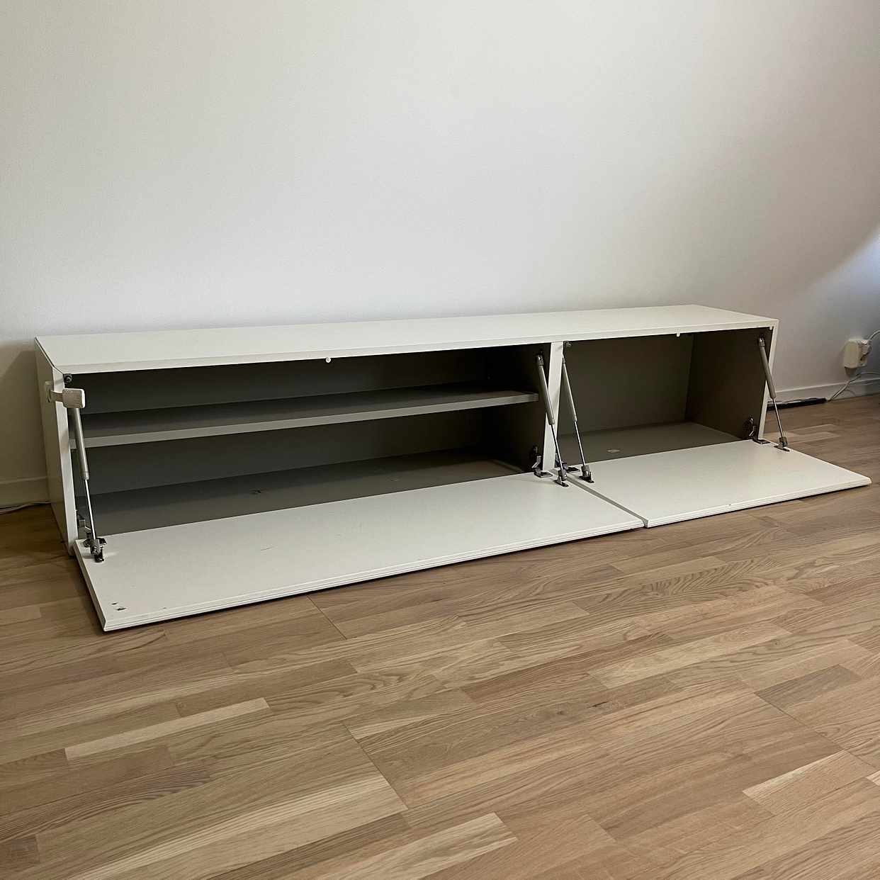 image of TV Bench - Farsta