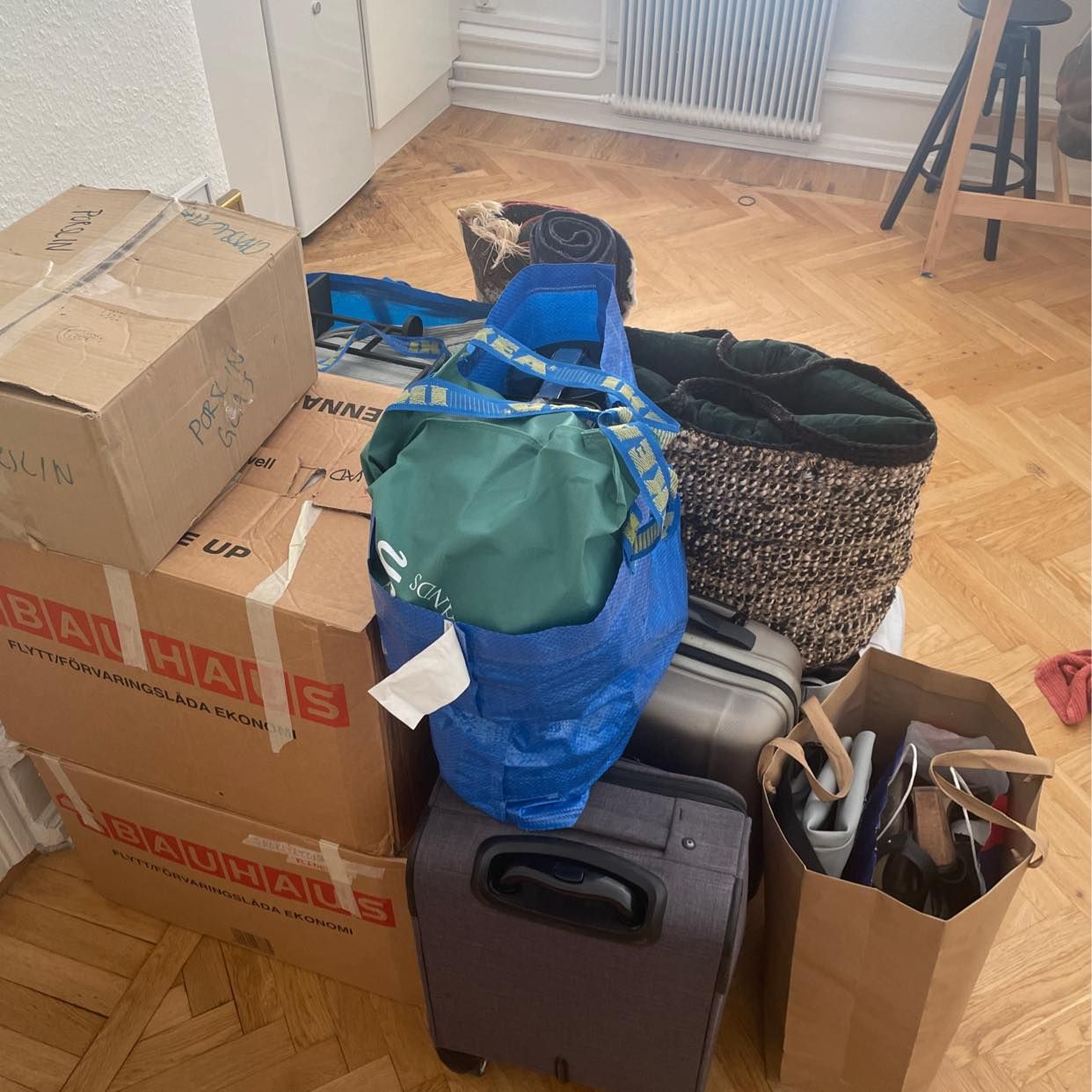 image of Move boxes/bags - 