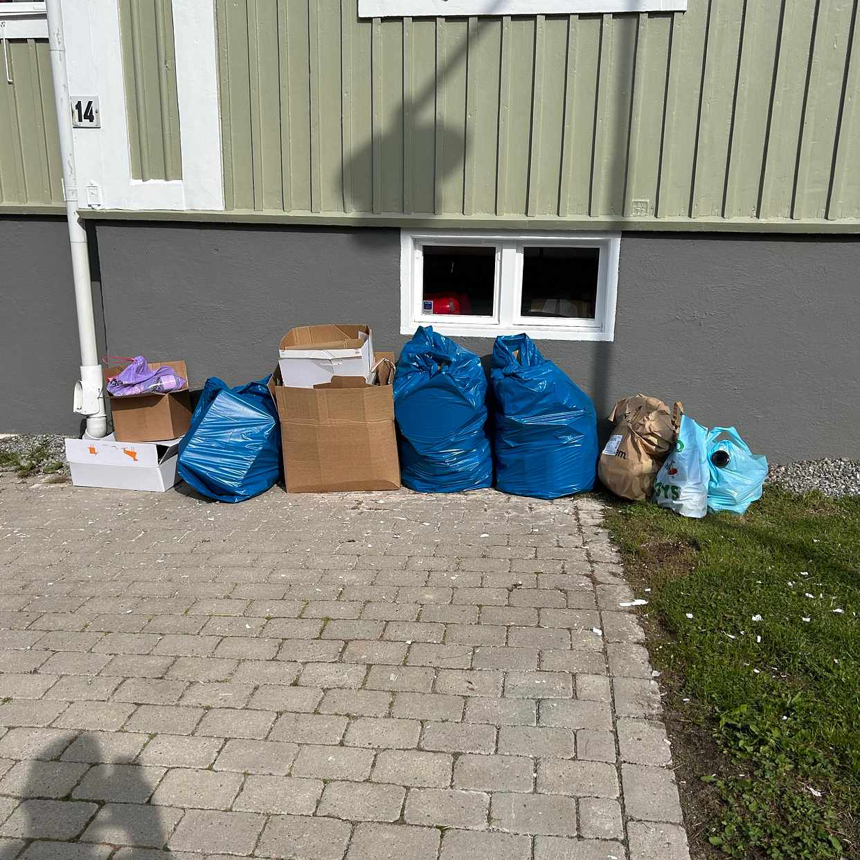 image of Blandat skräp - Bromma