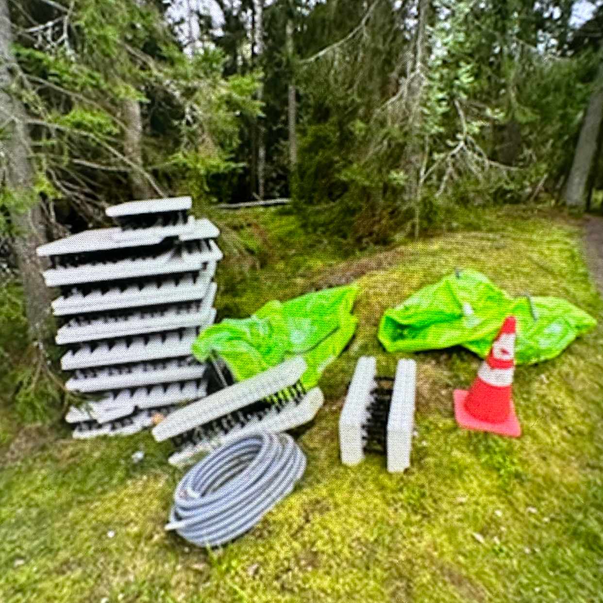 image of Hämta skräp - Saltsjö-Boo