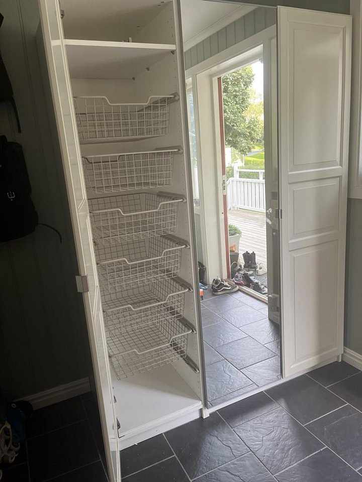 image of Garderob med plats för my - 