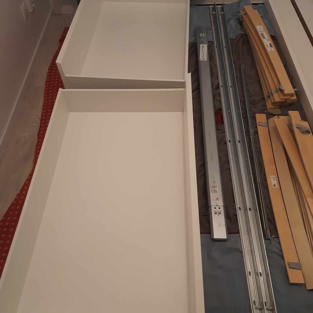image of Unassembled bed with draw - 