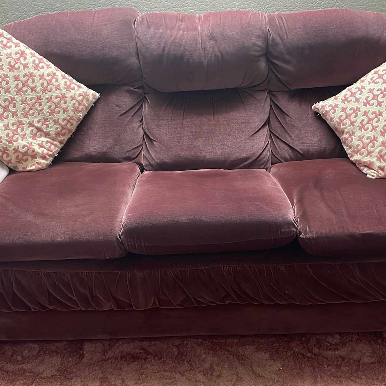 3 seater sofa Dagenham Tiptapp