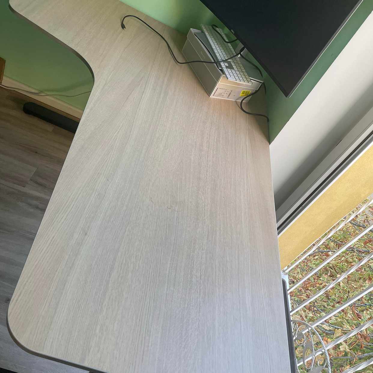 image of Arbeitstisch zu verschenk - Berlin