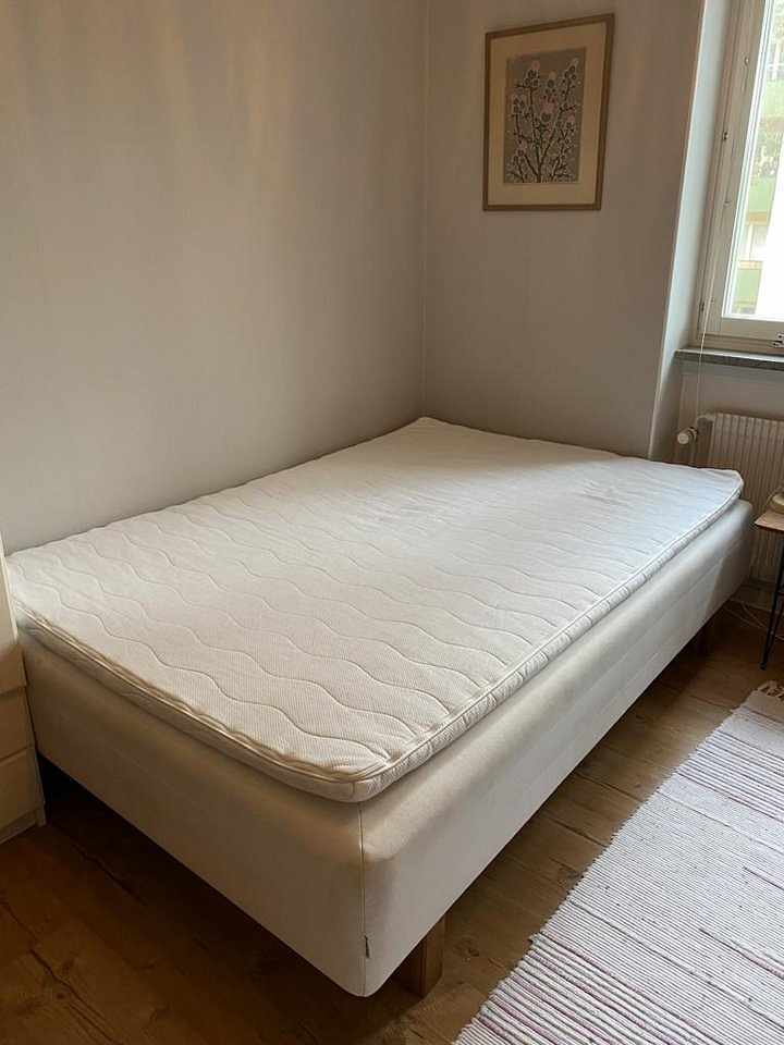 image of Ikea säng 140 cm - 