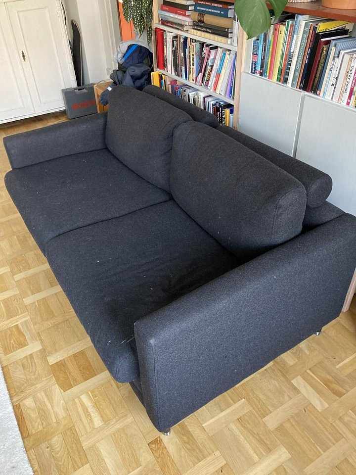 image of Gratis två-sits soffa frå - 