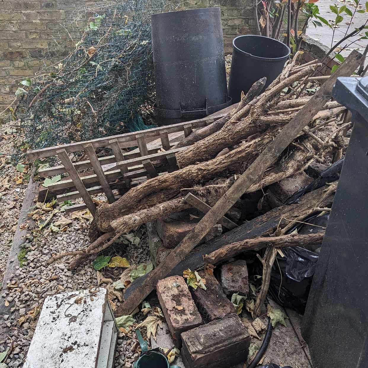 Mixed waste for tip London Tiptapp