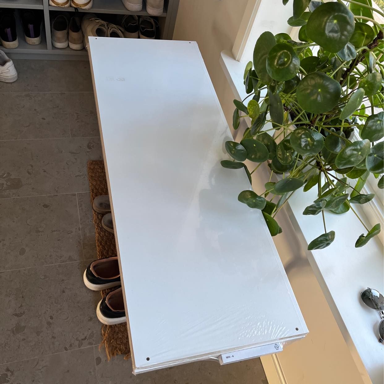 image of Gratis, två hyllplan Ikea - Danderyd