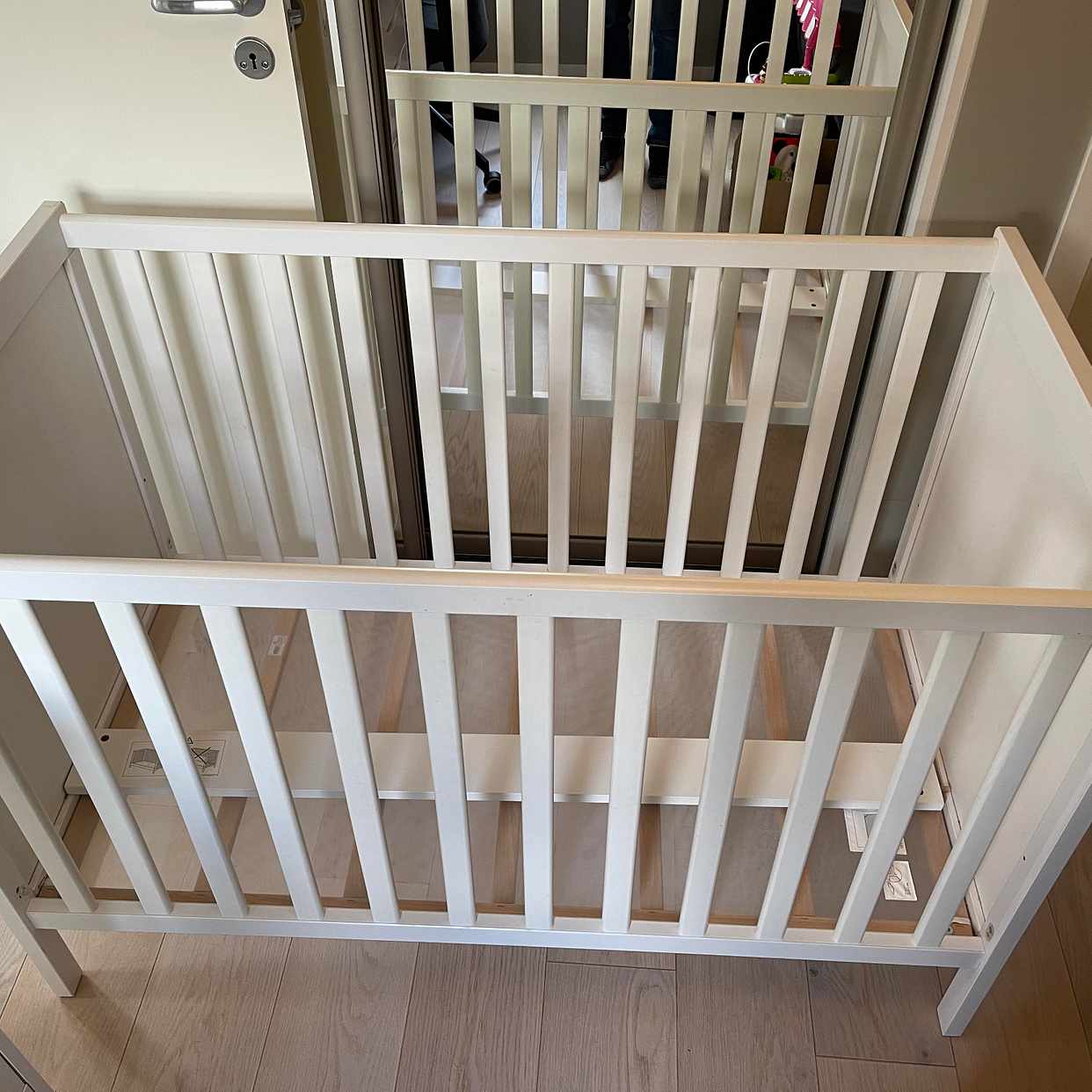 image of IKEA Sundvik spjälsäng - Handen