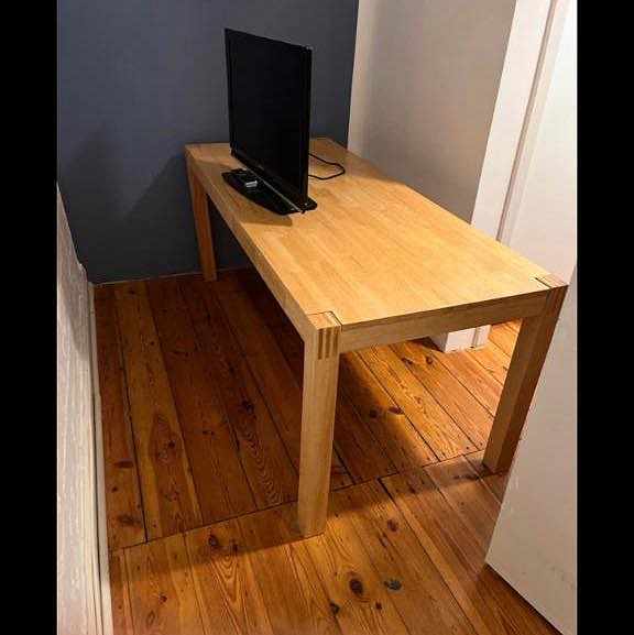 image of Table pick up! - 
