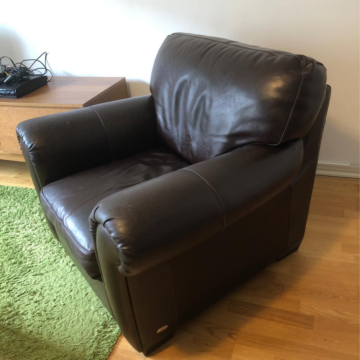 image of Free leather chair - Stockholm