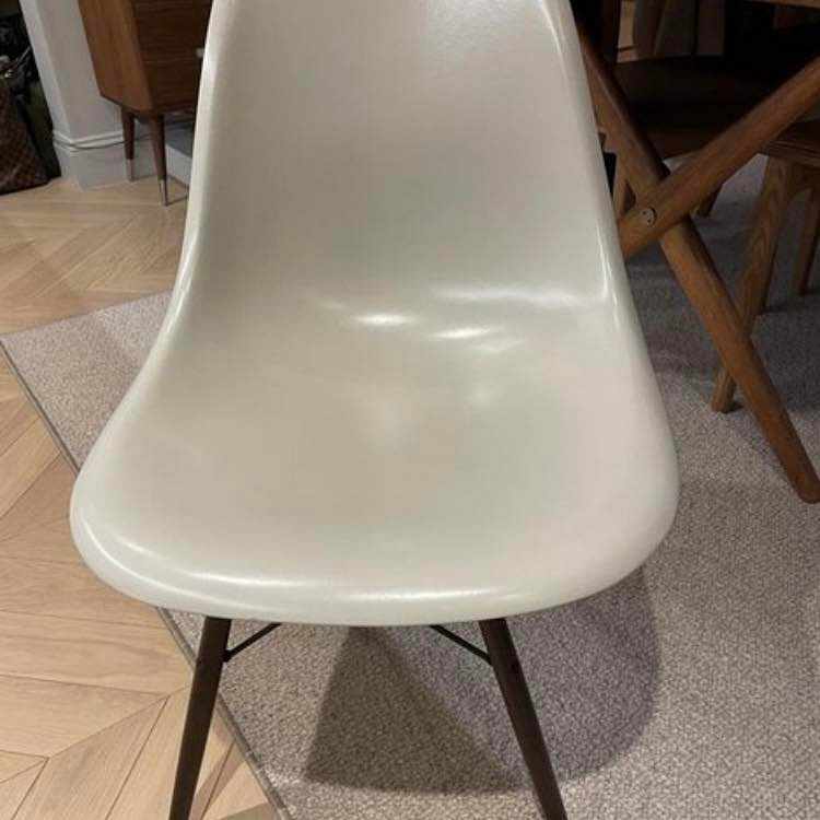 image of Frakt av två stolar - 