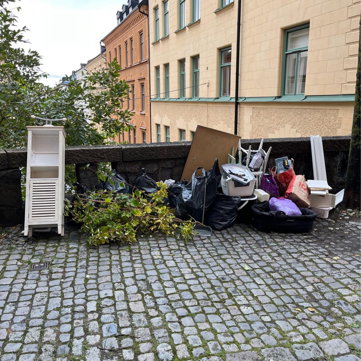 image of Hämta blandat avfall - Stockholm