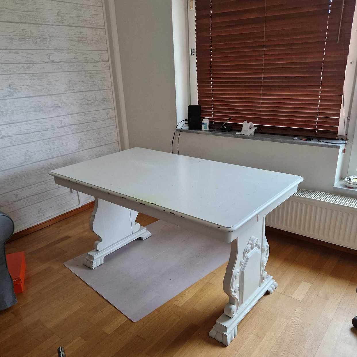 image of Matbord + stolar skänkes - Hägersten