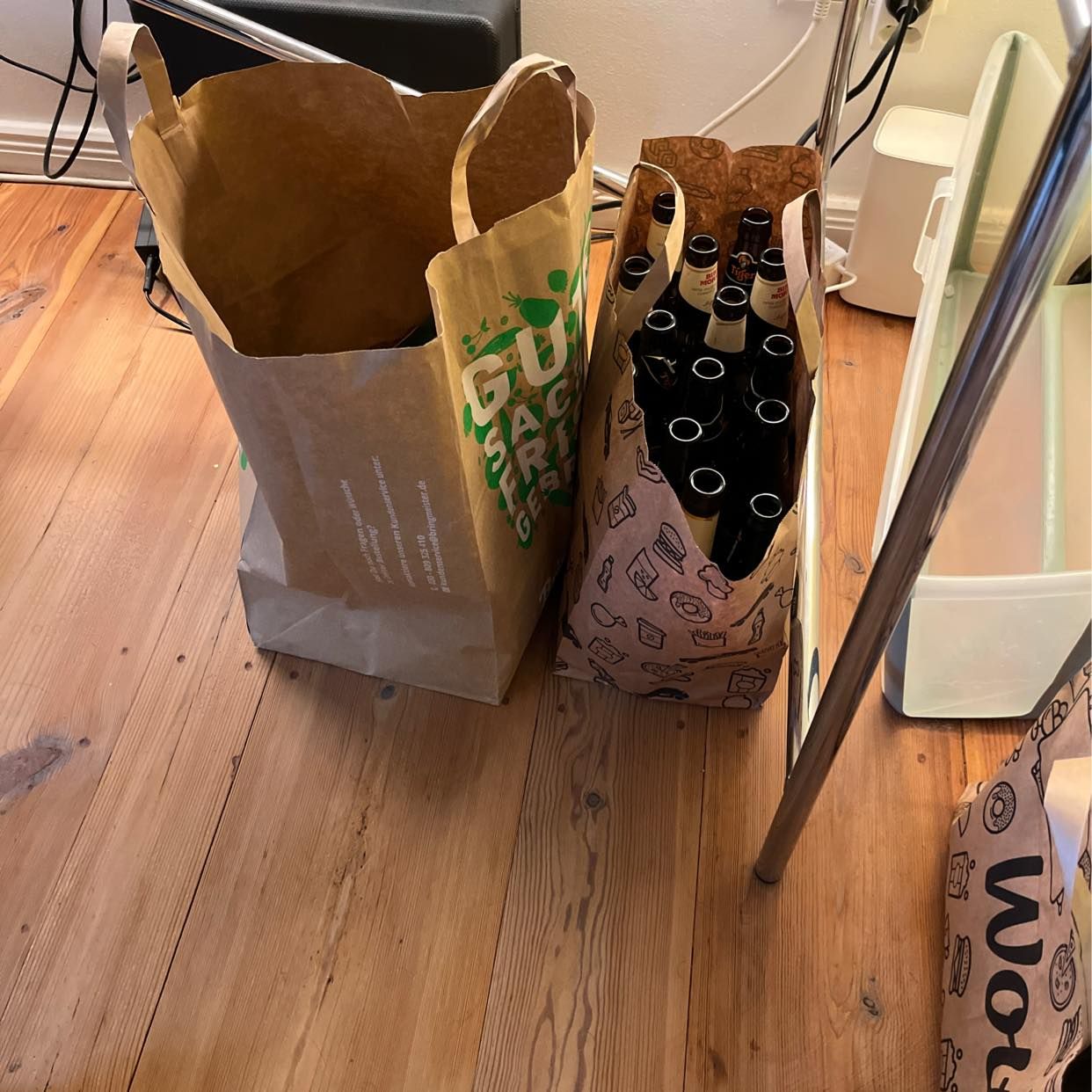 image of Bags with glass bottles - Pankow