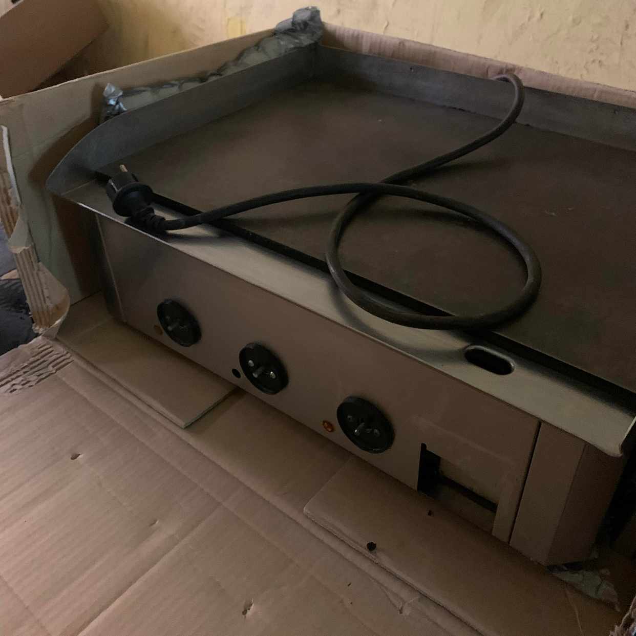 image of Remove Broken Grill - Neukölln