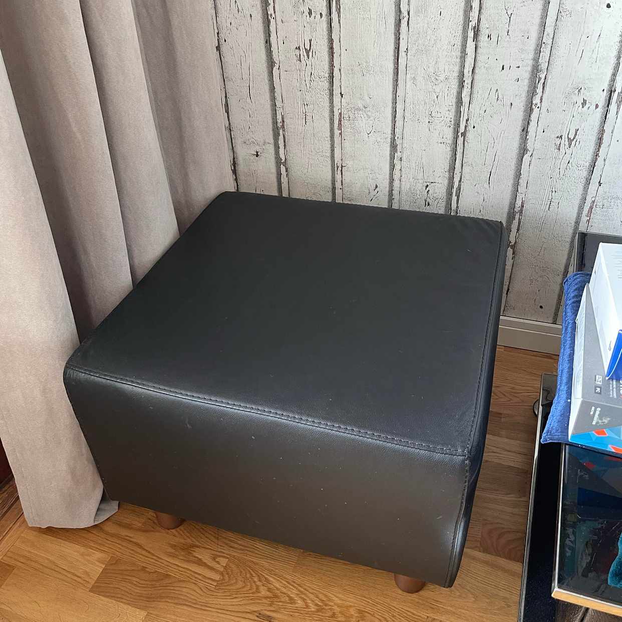 image of Bortskänktes Divansoffa+ - Enskede-Årsta-Vantörs