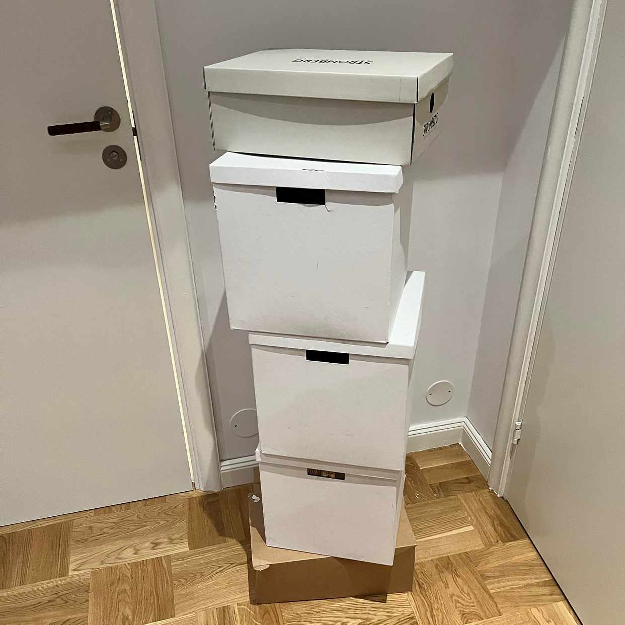 image of Flytta kartong och möbler - 