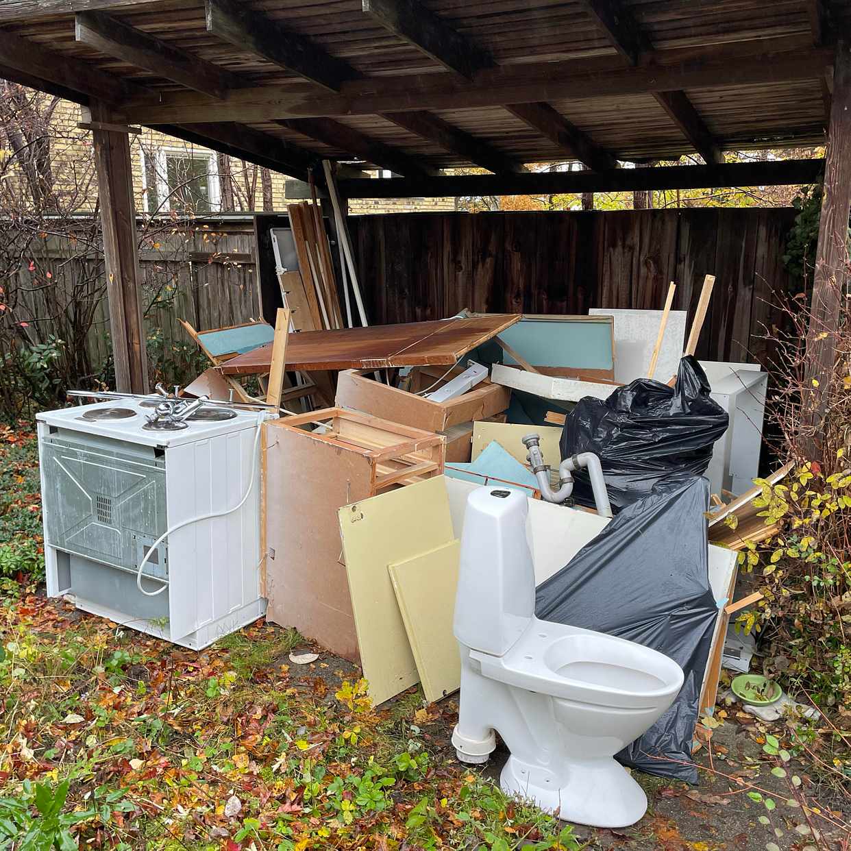 image of Kitchen and bathroom - Vällingby