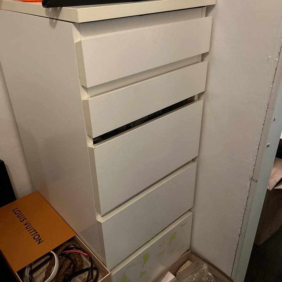 image of 10 Kartonger, 2 byråer - 