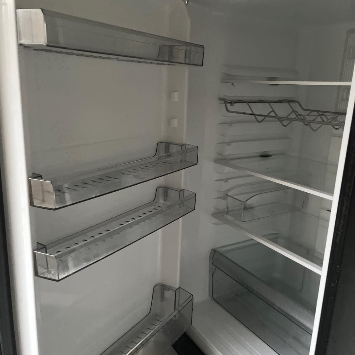 image of Fridge to giveaway - London
