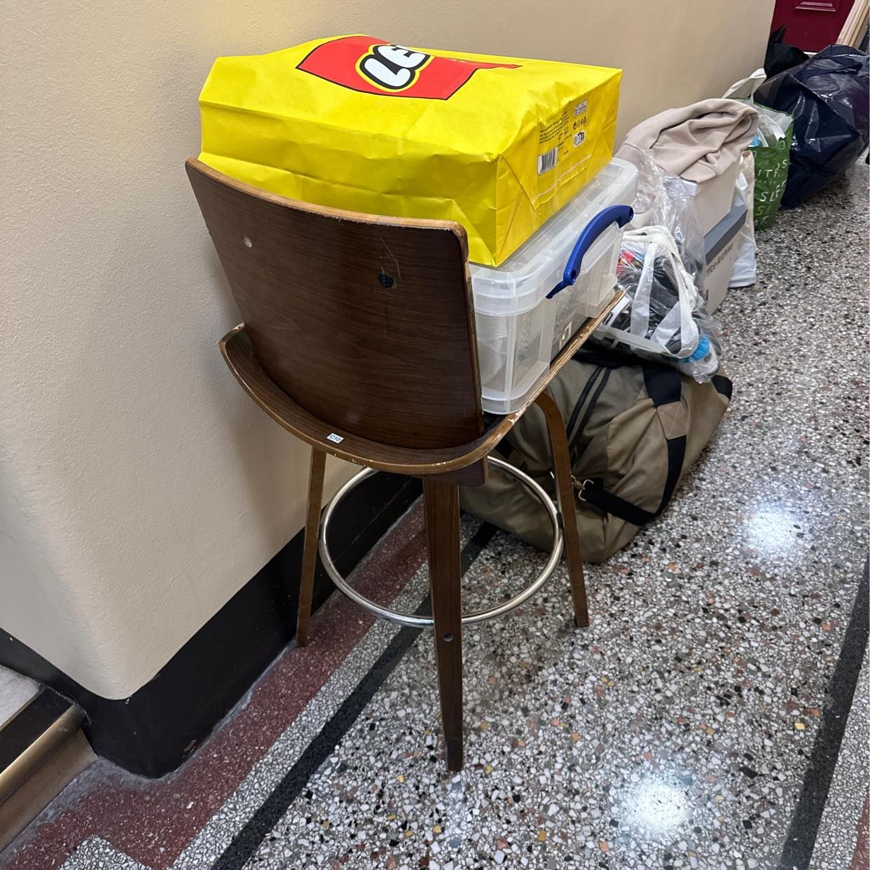 image of Boxes bags 1 high chairs - 
