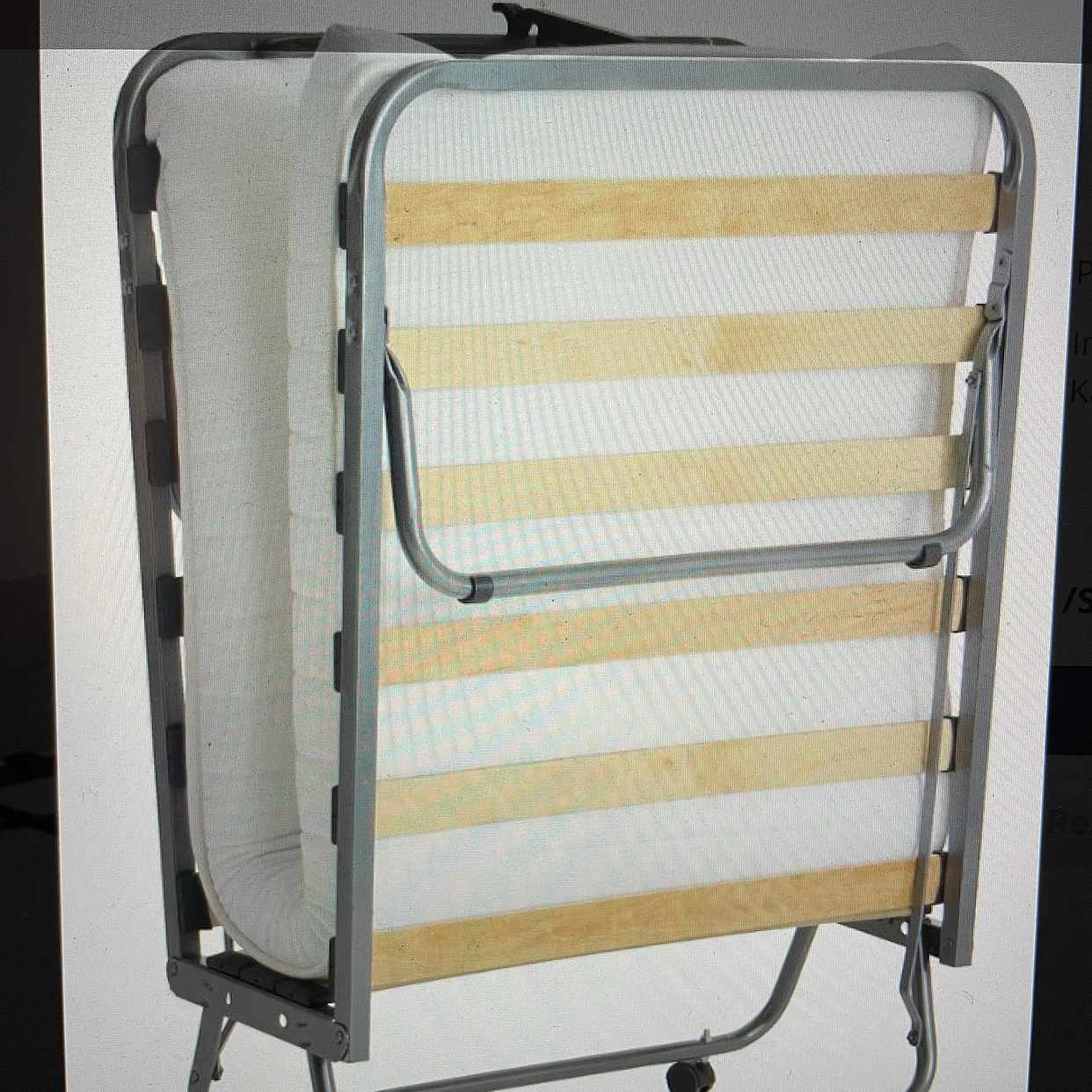 image of En Fotölj och en gästsäng - 