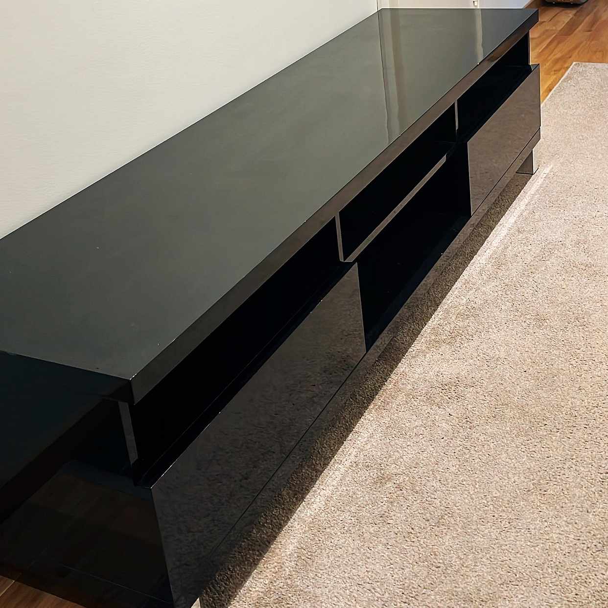 image of Tv Unit - Saltsjö-Boo