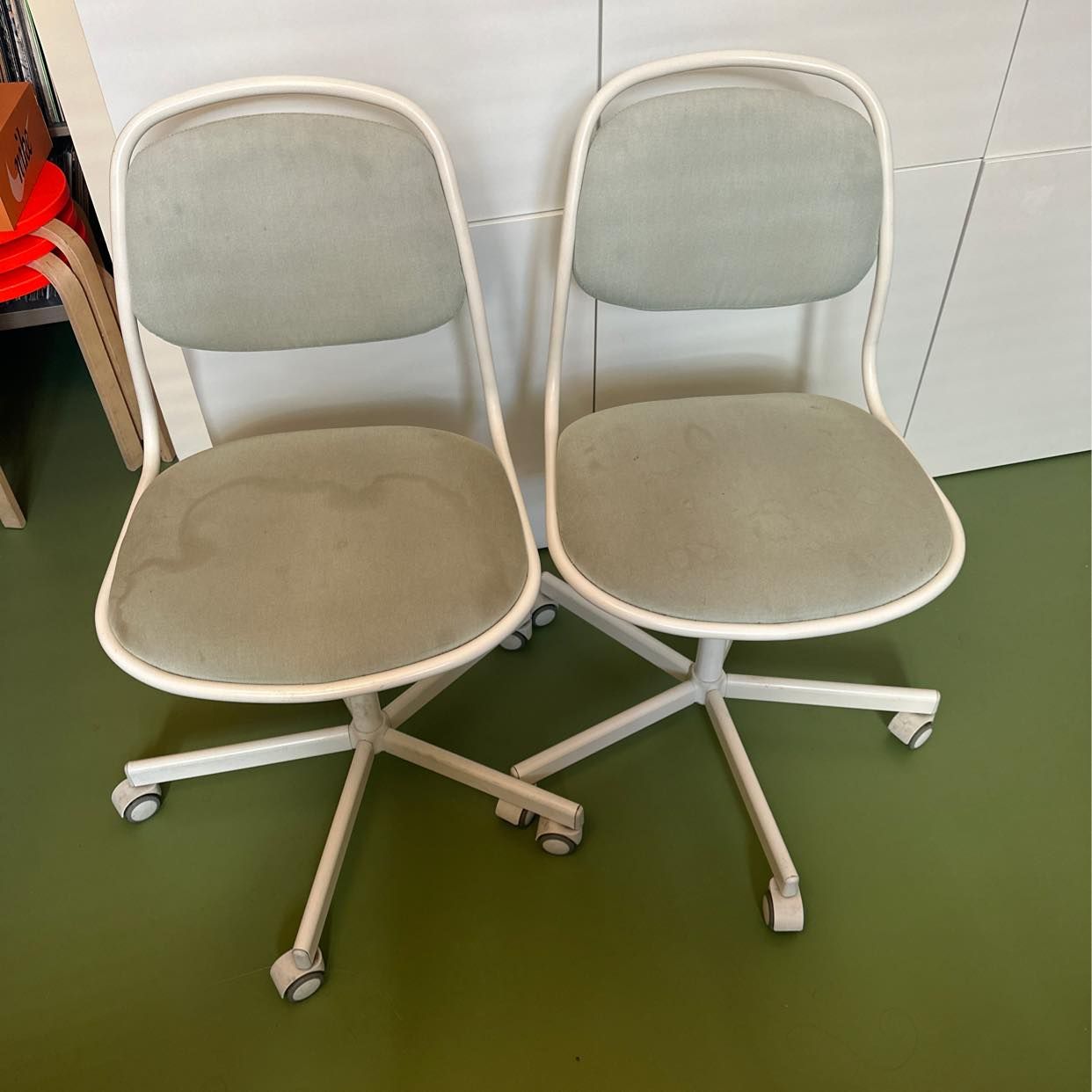 image of Two ikea office chairs - Berlin