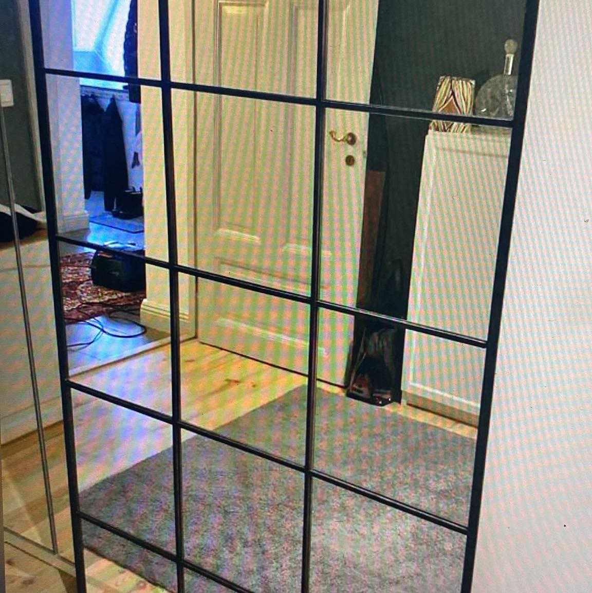 image of Large mirror - 2 people - 