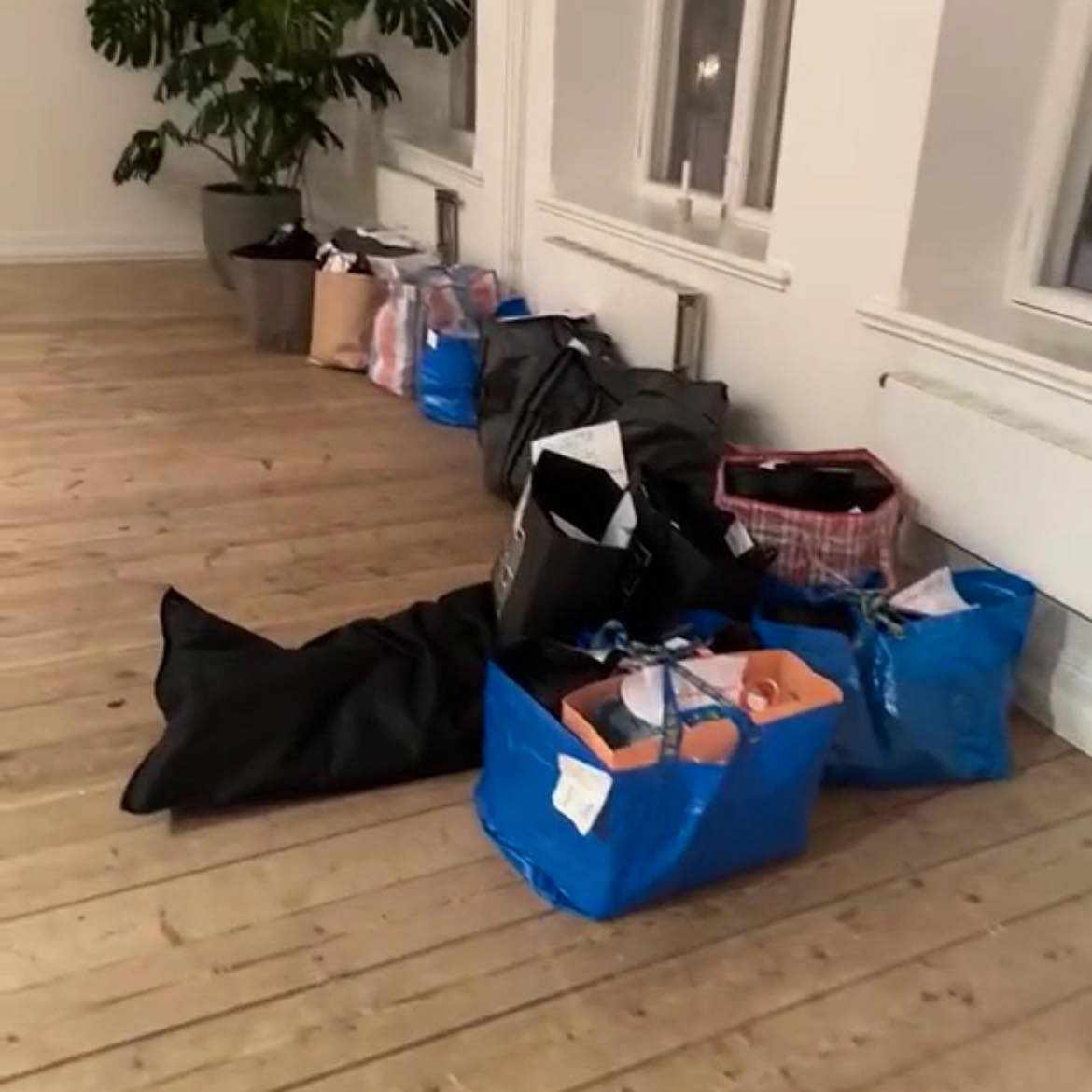 image of Flytta lådor och kassar - 