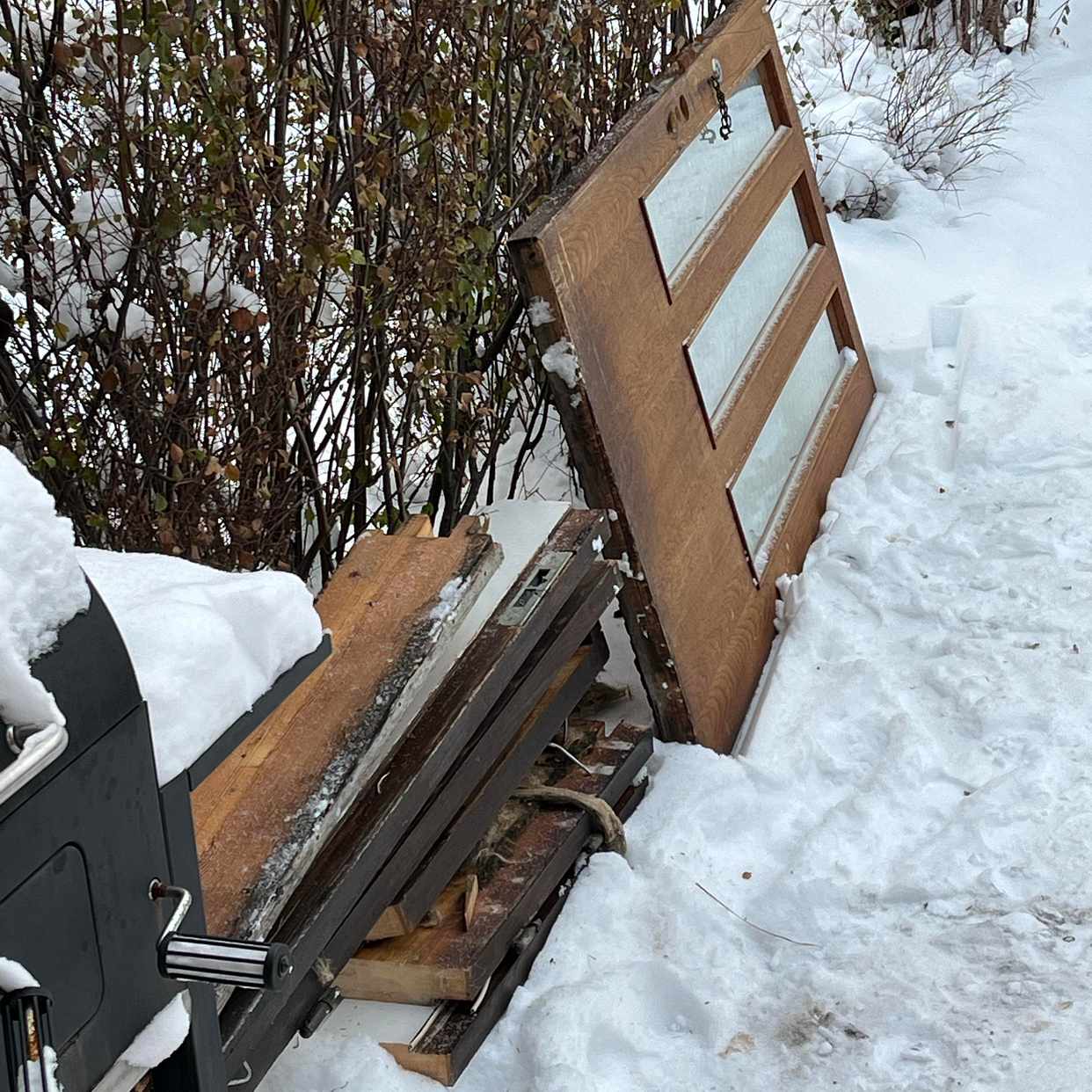 image of Ytterdörr x 2 samt karm - Älvsjö