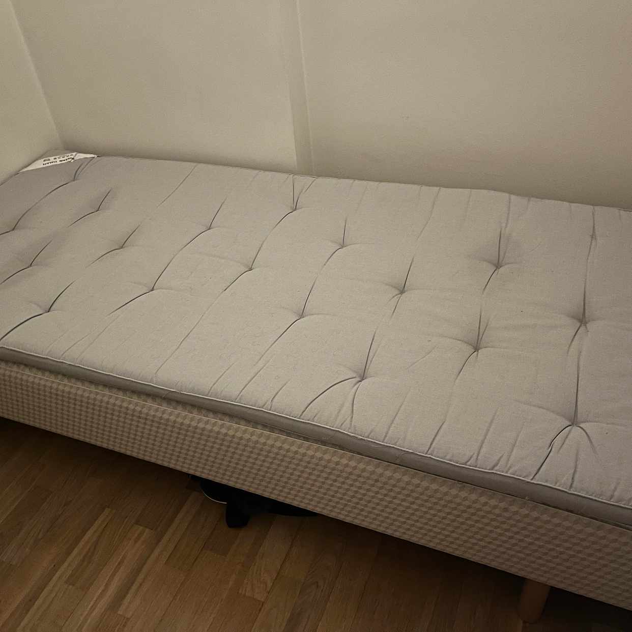 image of Hämta säng med madrass - Kungsholmen