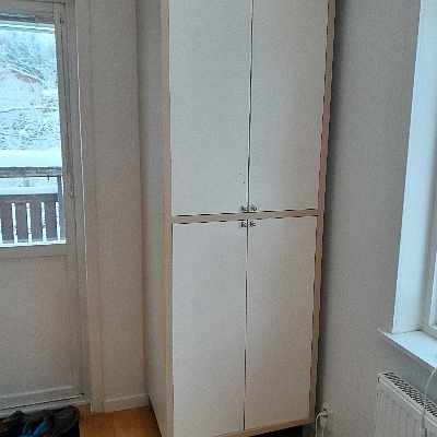 image of 1 garderob/linneskåp - 