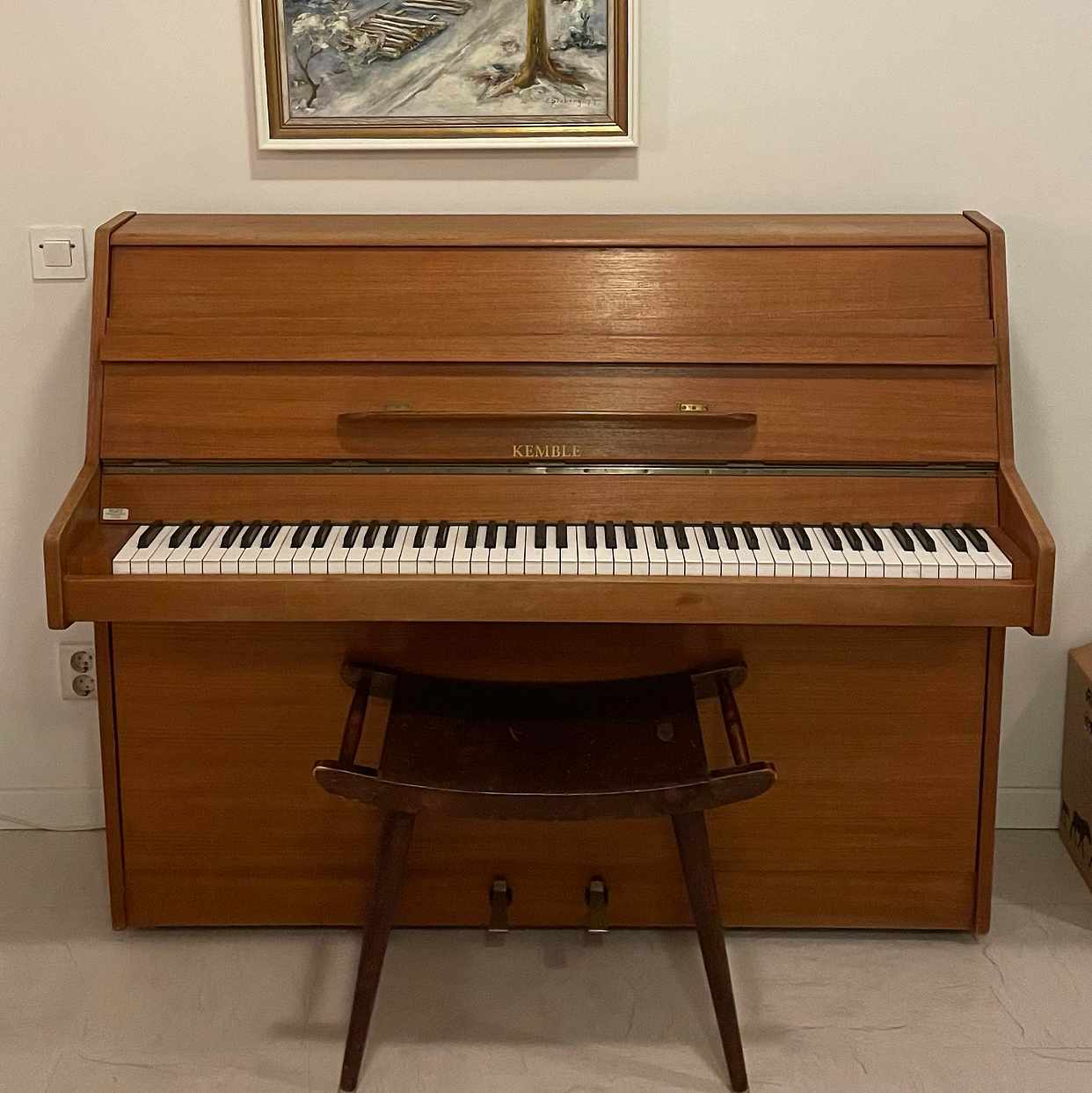 image of Piano bortskänkes mot avh - Stockholm