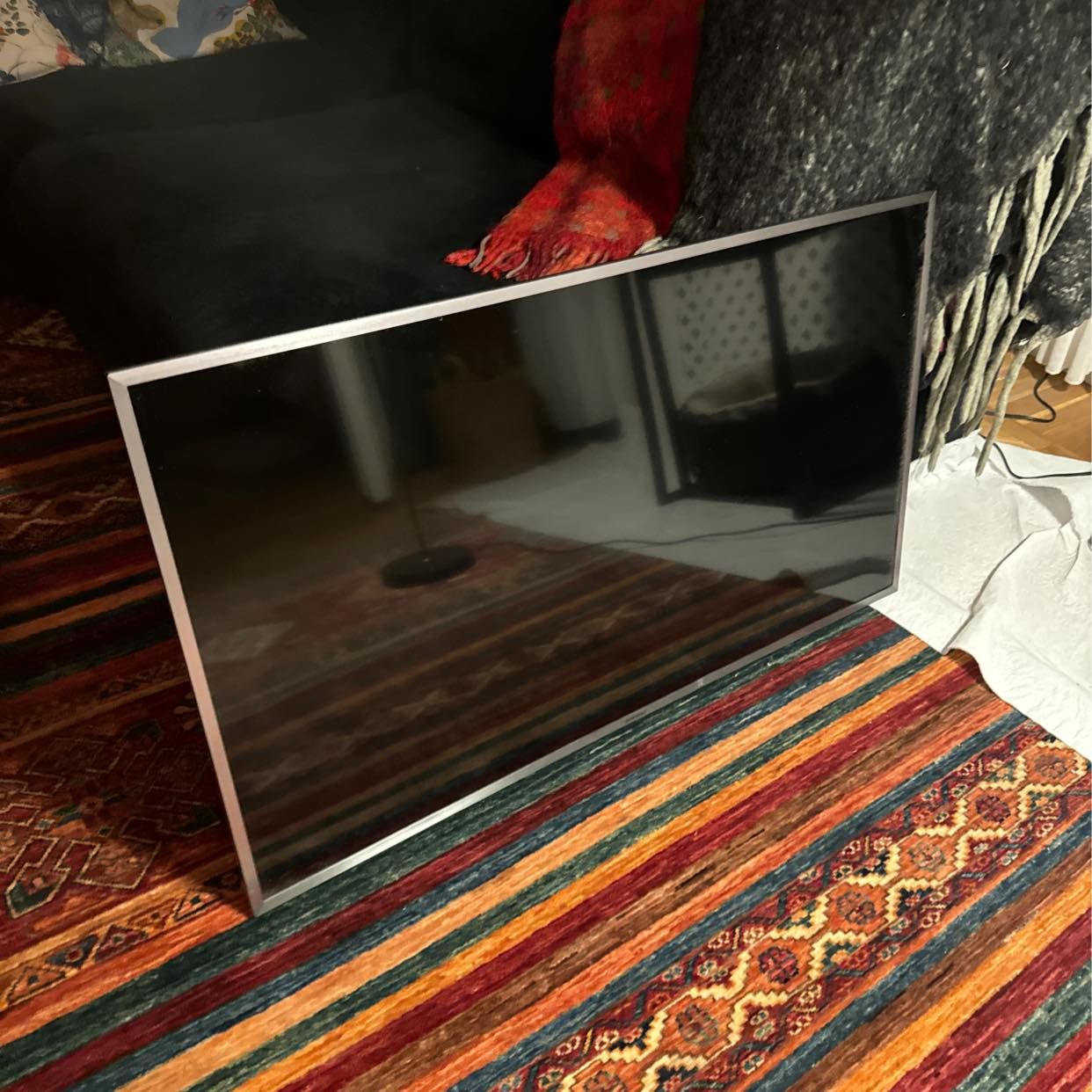 image of Pappkartong o TV - Stockholm
