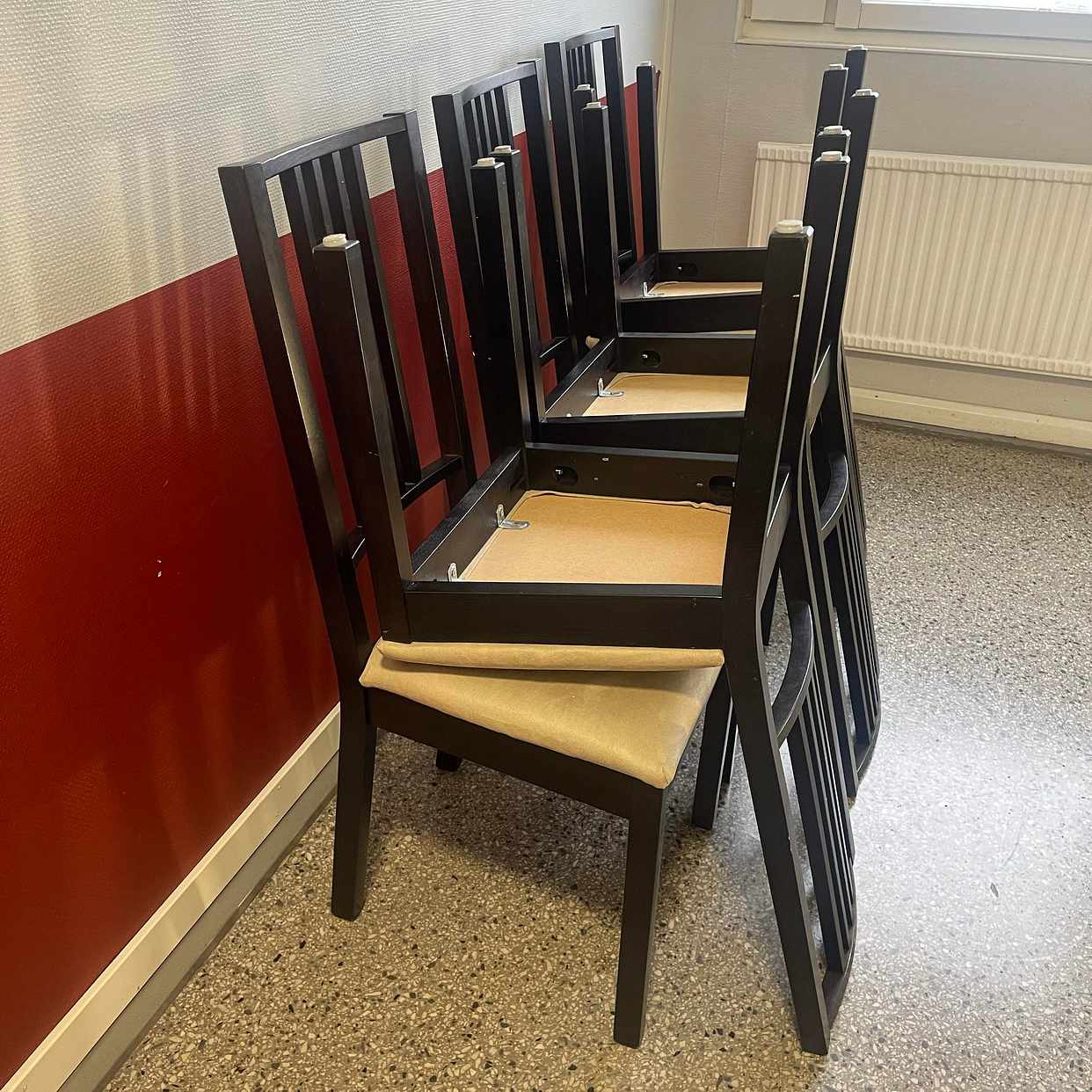 image of FREE DINING TABLE CHAIRS - Huddinge