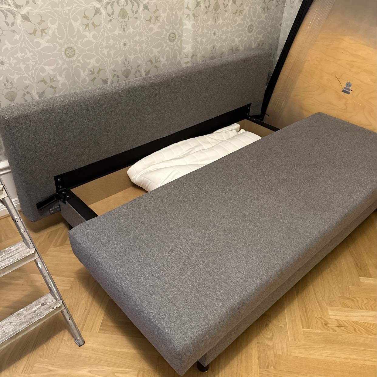 image of Att bäddsoffa skänkes - Stockholm